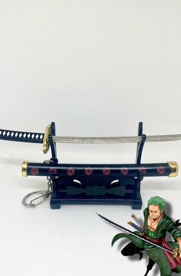 Porte-clés Shusui Zoro, réplique miniature de l’épée emblématique de One Piece, idéale pour les fans et collectionneurs.